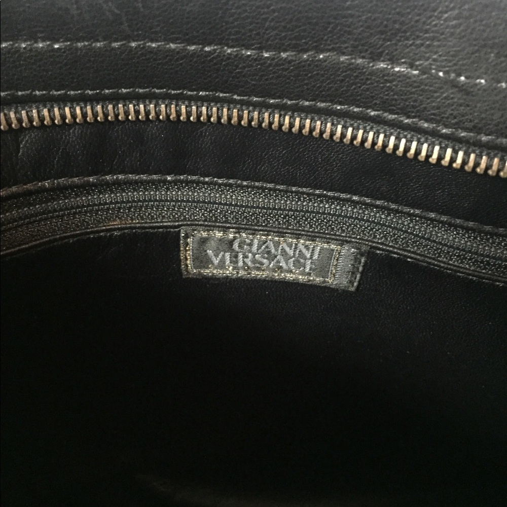 ✨ Vintage VERSACE Medusa Tote - Picture 4 of 5